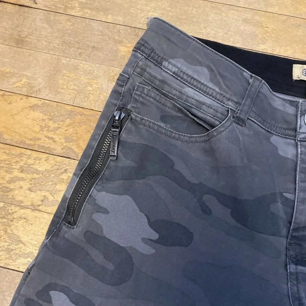 Democracy Ab Solution Pants Women’s Size 8 Camo Zip Pockets Skinny Mid Rise
